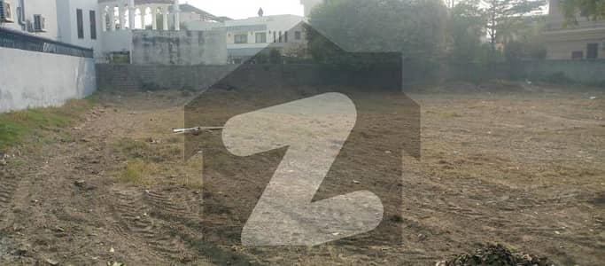 Dha Phase 4 Cc Block 1 Canal Plant No Paul No DP