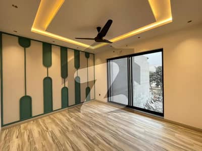 Idol House For Residence For Families 2 Kitchen