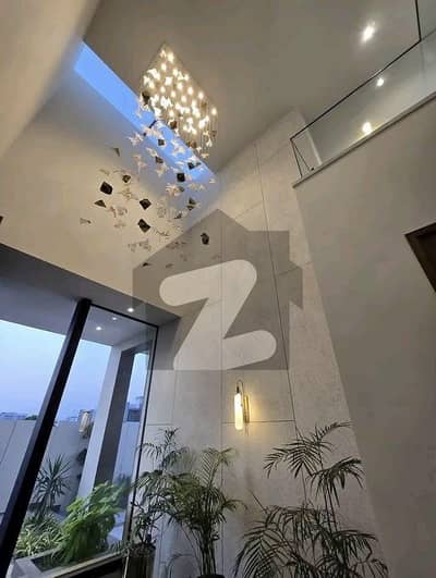 ڈی ایچ اے فیز 8 ڈی ایچ اے ڈیفینس,کراچی میں 6 کمروں کا 2 کنال مکان 55.0 کروڑ میں برائے فروخت۔