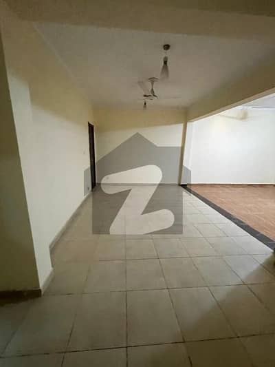 بحریہ ٹاؤن ۔ سوِک سینٹر بحریہ ٹاؤن فیز 4,بحریہ ٹاؤن راولپنڈی,راولپنڈی میں 1 کمرے کا 2 مرلہ فلیٹ 30.0 ہزار میں کرایہ پر دستیاب ہے۔