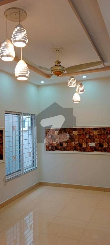 سنی پارک لاہور میں 3 کمروں کا 3 مرلہ مکان 1.5 کروڑ میں برائے فروخت۔