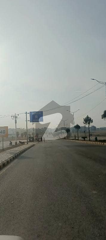 5 marla plot available for sale