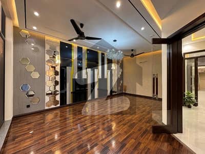 ڈی ایچ اے فیز 4 - بلاک ڈیڈی فیز 4,ڈیفنس (ڈی ایچ اے),لاہور میں 3 کمروں کا 1 کنال بالائی پورشن 95.0 ہزار میں کرایہ پر دستیاب ہے۔ ڈی ایچ اے فیز 4 - بلاک ڈیڈی فیز 4,ڈیفنس (ڈی ایچ اے),لاہور میں 3 کمروں کا 1 کنال بالائی پورشن 95.0 ہزار میں کرایہ پر دستیاب ہے۔