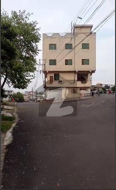 5 MARLA MIXED-USE BUILDING FOR SALE PAKISTAN TOWN PHASE-2