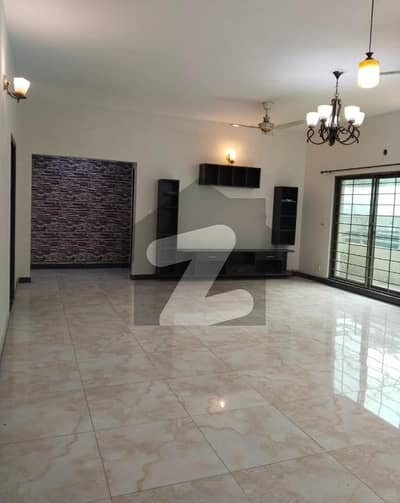 10 Marla Flat For Sale In Askari 11 Lahore