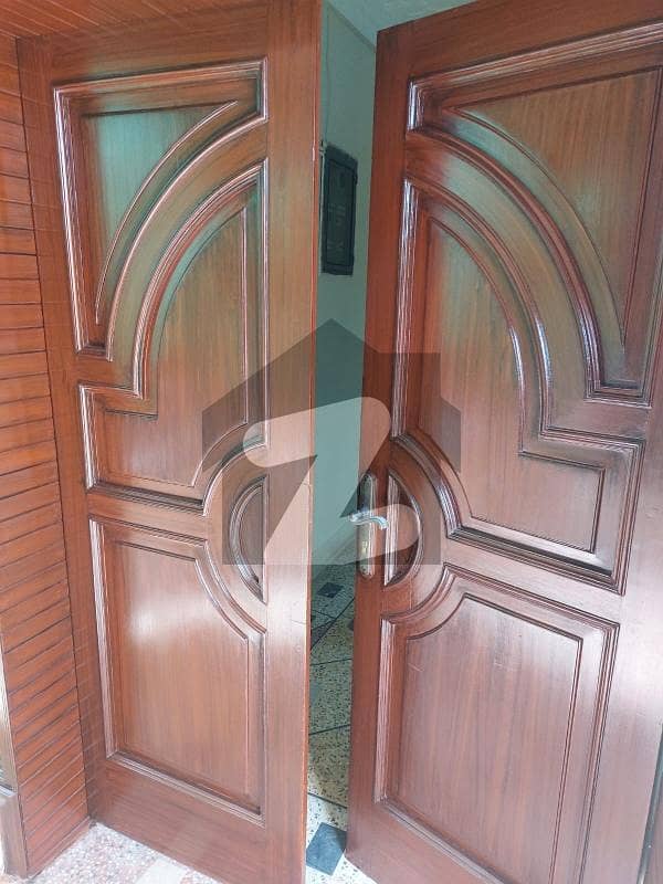 کینٹ ملتان میں 3 کمروں کا 1 کنال بالائی پورشن 60.0 ہزار میں کرایہ پر دستیاب ہے۔ کینٹ ملتان میں 3 کمروں کا 1 کنال بالائی پورشن 60.0 ہزار میں کرایہ پر دستیاب ہے۔