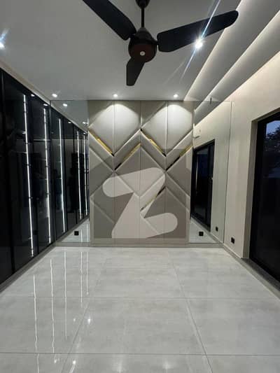 گلشنِ اقبال - بلاک 7 گلشنِ اقبال,گلشنِ اقبال ٹاؤن,کراچی میں 11 کمروں کا 1 کنال دفتر 8.0 لاکھ میں کرایہ پر دستیاب ہے۔