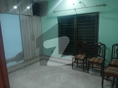 ال۔امین ہاؤسنگ سوسائٹی لاہور میں 3 کمروں کا 10 مرلہ بالائی پورشن 55.0 ہزار میں کرایہ پر دستیاب ہے۔