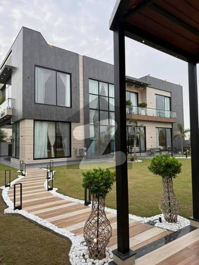 ڈی ایچ اے فیز 6 ڈیفنس (ڈی ایچ اے),لاہور میں 6 کمروں کا 2 کنال مکان 31.5 کروڑ میں برائے فروخت۔