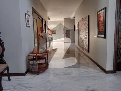 ڈی ایچ اے فیز 5 ڈی ایچ اے ڈیفینس,کراچی میں 6 کمروں کا 2 کنال مکان 24.0 کروڑ میں برائے فروخت۔