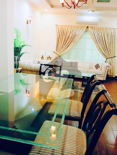 ڈی ایچ اے فیز 4 ڈیفنس (ڈی ایچ اے),لاہور میں 4 کمروں کا 10 مرلہ مکان 1.8 لاکھ میں کرایہ پر دستیاب ہے۔