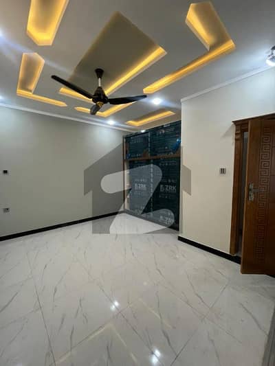 مورگاہ راولپنڈی میں 1 کمرے کا 4 مرلہ بالائی پورشن 25.0 ہزار میں کرایہ پر دستیاب ہے۔