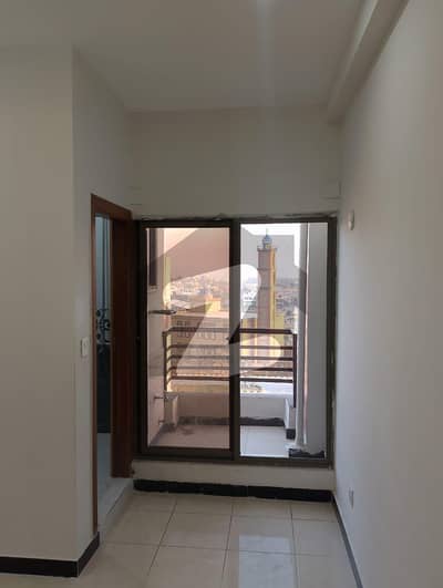 1 Bed Flat Available For Rent.