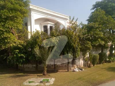 ڈی ایچ اے فیز 1 ڈیفنس (ڈی ایچ اے),لاہور میں 5 کمروں کا 1 کنال مکان 7.75 کروڑ میں برائے فروخت۔