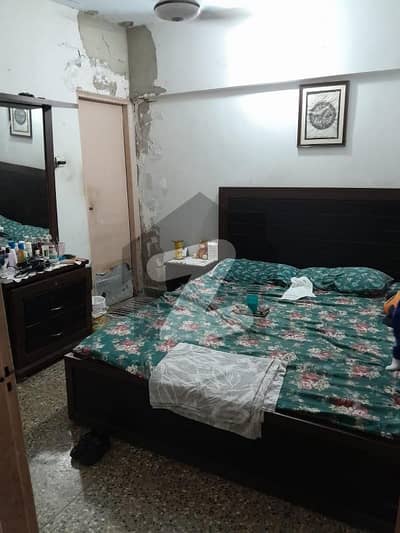 پی آئی بی کالونی کراچی میں 2 کمروں کا 3 مرلہ فلیٹ 63.0 لاکھ میں برائے فروخت۔