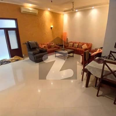 1 Kanal Slightly Used Super Out House Prime Hot For Sale Dha Phase3