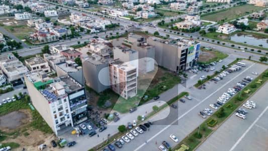 ڈی ایچ اے فیز 7 ڈیفنس (ڈی ایچ اے),لاہور میں 4 کنال رہائشی پلاٹ 16.5 کروڑ میں برائے فروخت۔