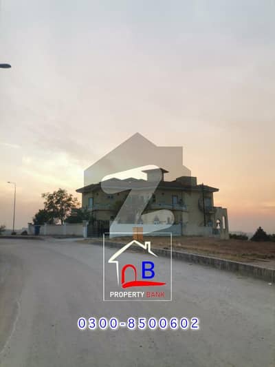 EXCLUSIVE 1 KANAL PAIR | HEIGHTEND LOCATION | BAHRIA HAMLETS