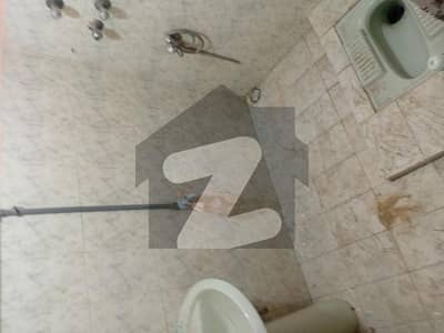 نارتھ کراچی - سیکٹر 7-D1 نارتھ کراچی,کراچی میں 6 کمروں کا 11 مرلہ فلیٹ 85.0 ہزار میں کرایہ پر دستیاب ہے۔