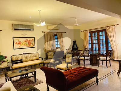 ڈی ایچ اے فیز 6 ڈی ایچ اے ڈیفینس,کراچی میں 6 کمروں کا 2 کنال مکان 19.75 کروڑ میں برائے فروخت۔