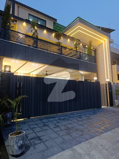 Designer house for sale 40x80