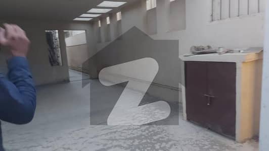 ڈی ایچ اے فیز 6 ڈی ایچ اے ڈیفینس,کراچی میں 4 کمروں کا 1 کنال مکان 9.5 کروڑ میں برائے فروخت۔