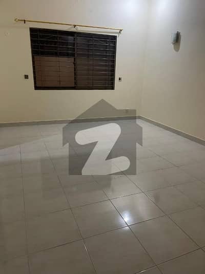 ڈی ایچ اے فیز 6 ڈی ایچ اے ڈیفینس,کراچی میں 3 کمروں کا 1 کنال زیریں پورشن 2.8 لاکھ میں کرایہ پر دستیاب ہے۔