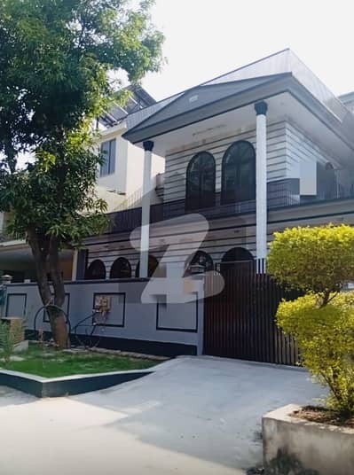 آئی ۔ 8 اسلام آباد میں 3 کمروں کا 12 مرلہ بالائی پورشن 1.45 لاکھ میں کرایہ پر دستیاب ہے۔