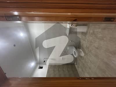 ماڈل کالونی - ملیر ملیر,کراچی میں 3 کمروں کا 5 مرلہ فلیٹ 1.5 کروڑ میں برائے فروخت۔