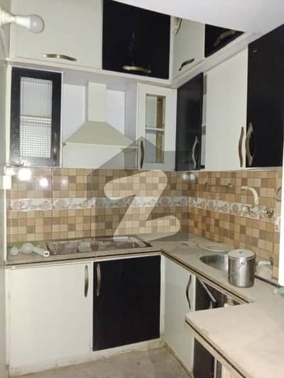 گلستانِِ جوہر ۔ بلاک 18 گلستانِ جوہر,کراچی میں 2 کمروں کا 3 مرلہ فلیٹ 48.0 لاکھ میں برائے فروخت۔