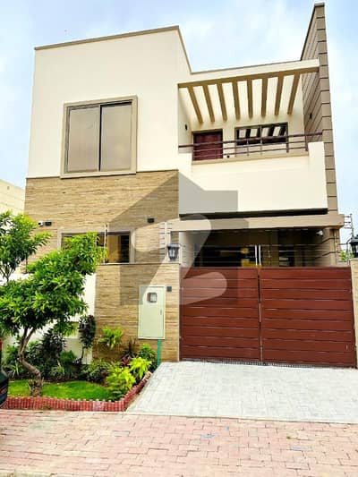 Prime Location 4Bed DDL 125sq yd Villa FOR SALE at ALI BLOCK All amenities nearby including MOSQUE, General Store & Parks