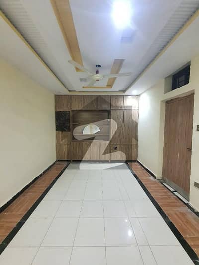 گلریز ہاؤسنگ سوسائٹی فیز 2 گلریز ہاؤسنگ سکیم,راولپنڈی میں 2 کمروں کا 5 مرلہ زیریں پورشن 25.0 ہزار میں کرایہ پر دستیاب ہے۔