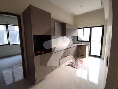 ڈی ایچ اے فیز 8 ڈی ایچ اے ڈیفینس,کراچی میں 3 کمروں کا 8 مرلہ فلیٹ 4.35 کروڑ میں برائے فروخت۔