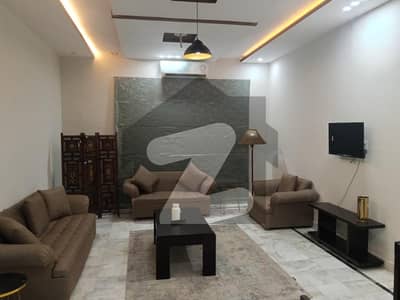 ڈی ایچ اے فیز 3 - بلاک زیڈ فیز 3,ڈیفنس (ڈی ایچ اے),لاہور میں 3 کمروں کا 1 کنال بالائی پورشن 2.6 لاکھ میں کرایہ پر دستیاب ہے۔