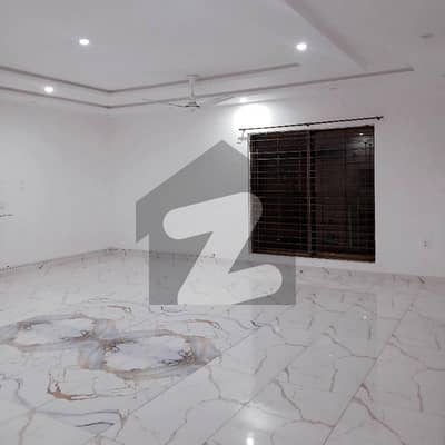 این ایف سی 1 لاہور میں 4 کمروں کا 1 کنال بالائی پورشن 90.0 ہزار میں کرایہ پر دستیاب ہے۔