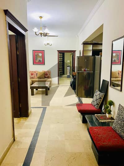 ایف ۔ 11 مرکز ایف ۔ 11,اسلام آباد میں 2 کمروں کا 8 مرلہ فلیٹ 1.3 لاکھ میں کرایہ پر دستیاب ہے۔