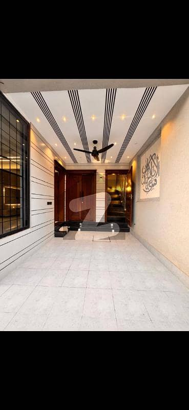 10 Marla Brand New Luxurious House For sale in Park View City Lahore