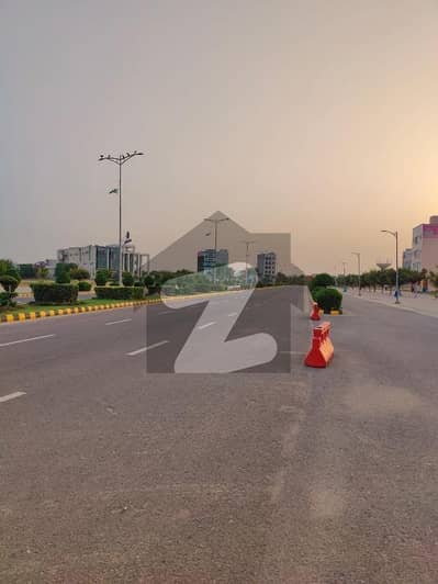 نیو لاهور سٹی لاہور میں 10 مرلہ رہائشی پلاٹ 65.0 لاکھ میں برائے فروخت۔