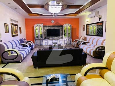 جوہر ٹاؤن لاہور میں 6 کمروں کا 1 کنال مکان 10.0 کروڑ میں برائے فروخت۔