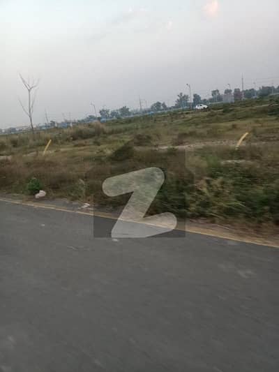 ڈی ایچ اے فیز9 پریزم - بلاک بی ڈی ایچ اے فیز9 پریزم,ڈی ایچ اے ڈیفینس,لاہور میں 1 کنال رہائشی پلاٹ 2.2 کروڑ میں برائے فروخت۔