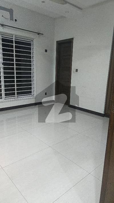 6 Marla Ground Portion