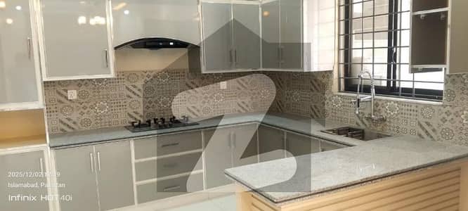 Brand New Upper Portion Upper With Servant Room Soan Garden