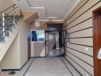 روات اسلام آباد میں 3 کمروں کا 2 کنال فارم ہاؤس 1.0 کروڑ میں برائے فروخت۔