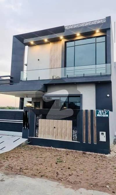 10 Marla Modern House For Sale in Dha Phase 4