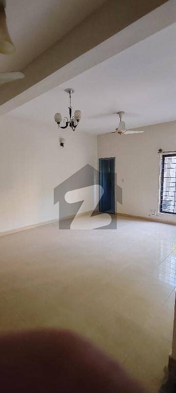 Like Brand New 3 BR flat