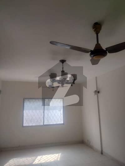 _*BANGLOW FOR DHA PHASE 6*_ * 500 Yards  * 3+3 bed , d/d , lounge proper 2 unit * well maintain * west open * big garden  * store room  * servent quarter * at DHA phase 6 *Demand : 12.50 CR*  For more details & visit contact  0300-8239111 *Atta ur Rehman*