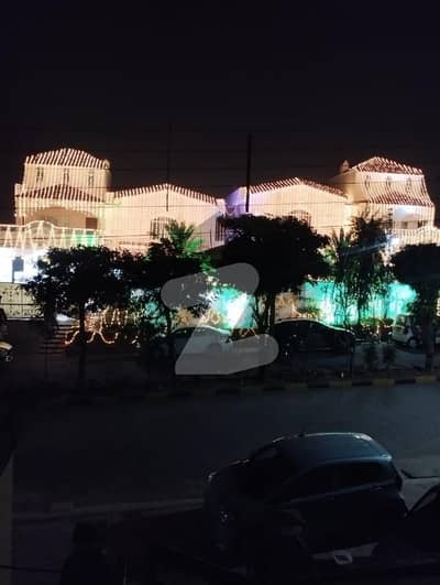 F-8;BEAUTIFUL HOUSE FOR SALE PRIME LOCATION