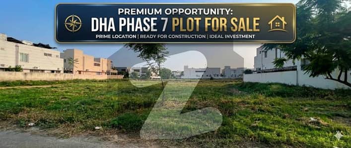 ڈی ایچ اے فیز 7 - بلاک وائے فیز 7,ڈیفنس (ڈی ایچ اے),لاہور میں 1 کنال رہائشی پلاٹ 2.95 کروڑ میں برائے فروخت۔