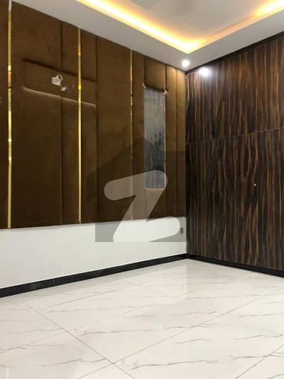 لیک سٹی رائیونڈ روڈ,لاہور میں 4 کمروں کا 7 مرلہ مکان 3.15 کروڑ میں برائے فروخت۔