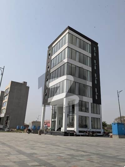 4 MARLA COMMERCIAL FLOOR IS AVAILABLE IN DHA TOP LOCATION FOR COMMERCIAL PURPOSE.